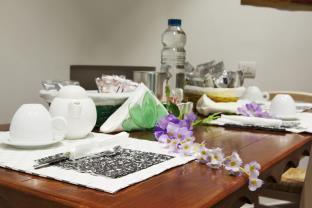 Domus Dea Bed & Breakfast Rome