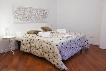 Bed & Breakfast Domus Dea Roma
