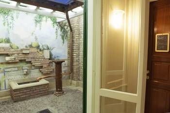 Domus Dea Roma