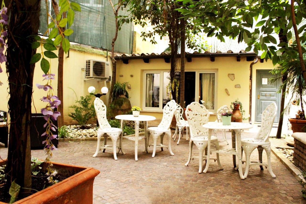 Bed & Breakfast Domus Dea