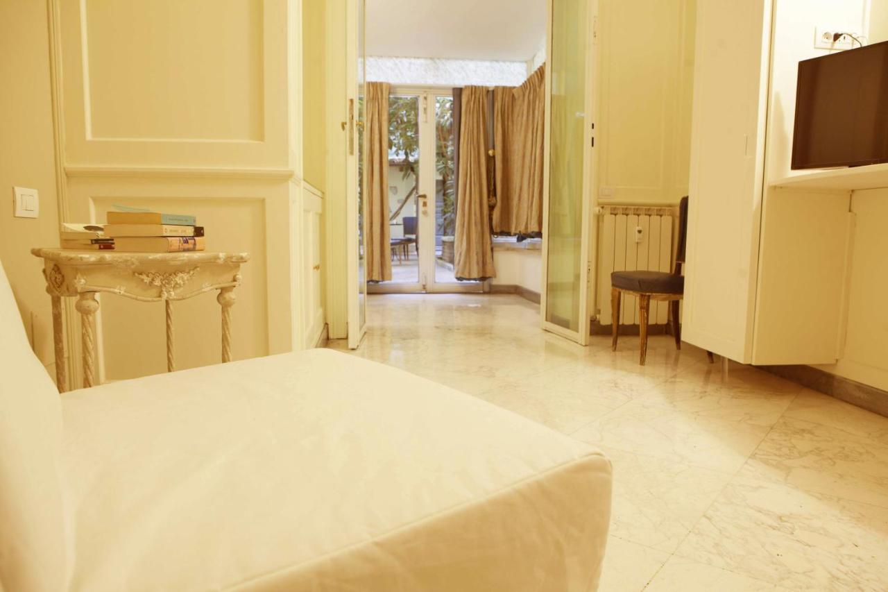 Domus Dea Bed & Breakfast