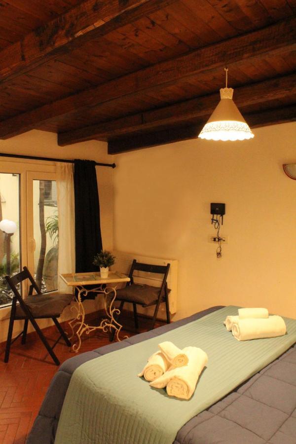 Domus Dea Bed & Breakfast